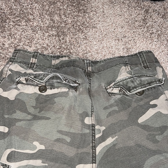 MENS CAMO cargo shorts - Picture 10 of 10